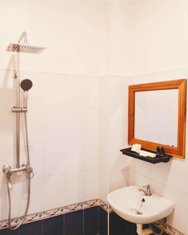 Six Stars Guest House Nyaung-U Dış mekan fotoğraf