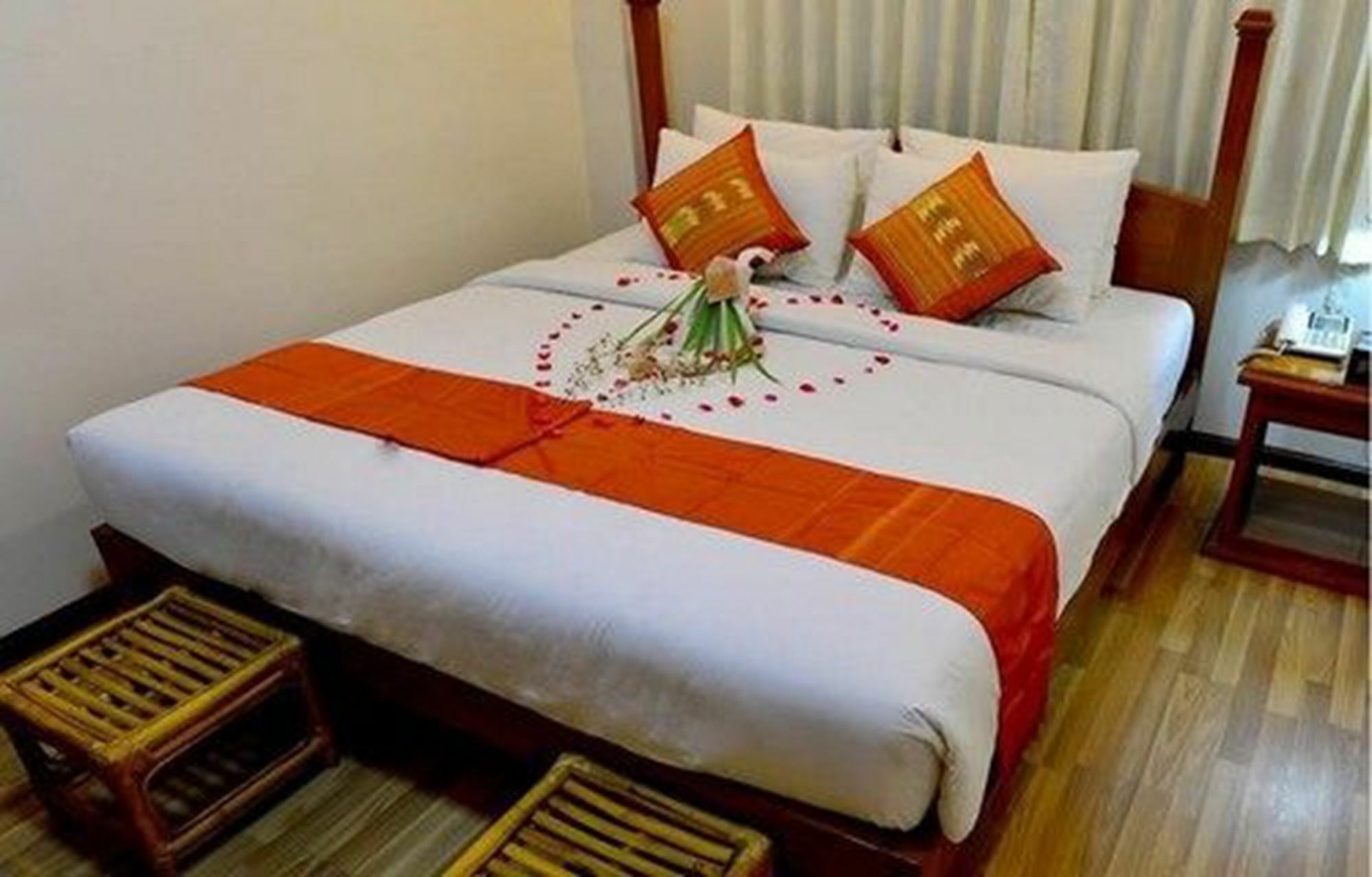 Six Stars Guest House Nyaung-U Dış mekan fotoğraf